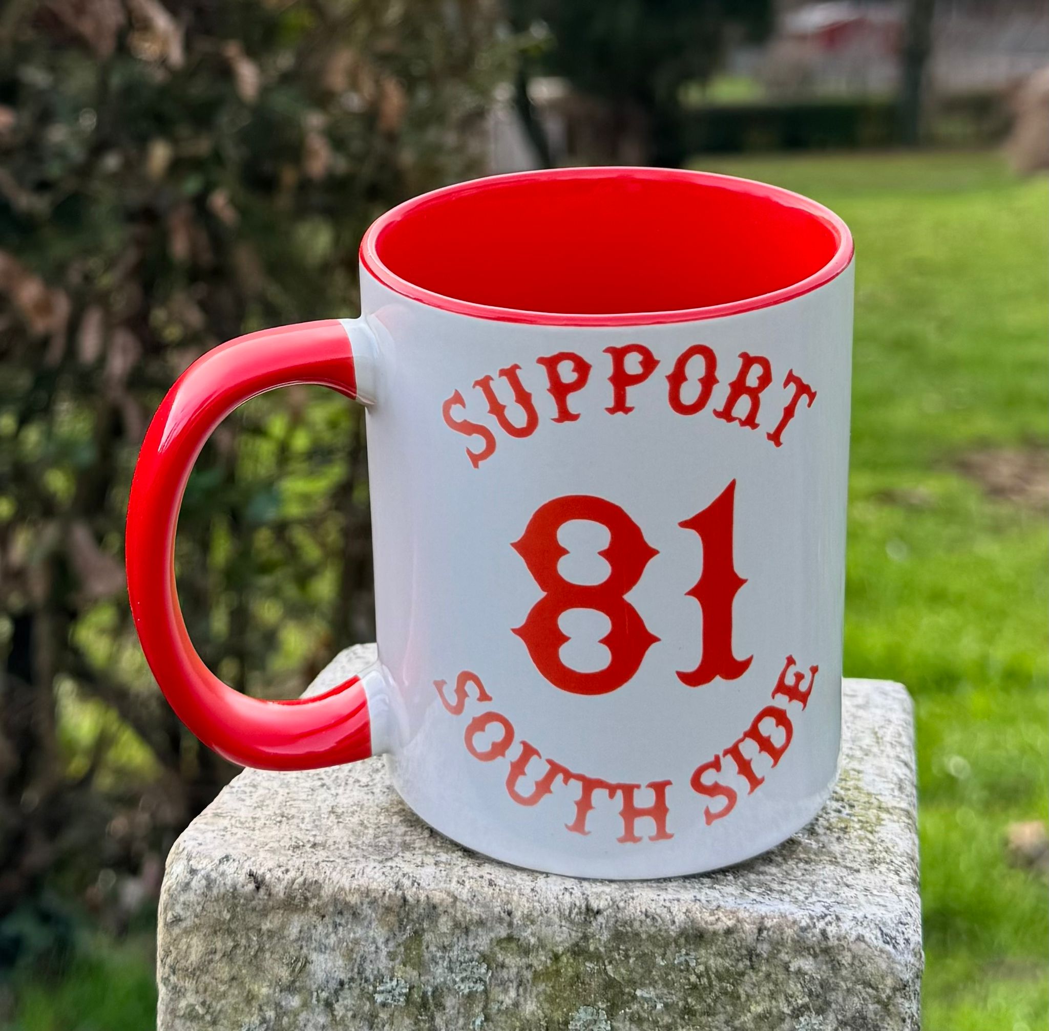 Neu - "Support South Side 81" Tasse rot-weiss
